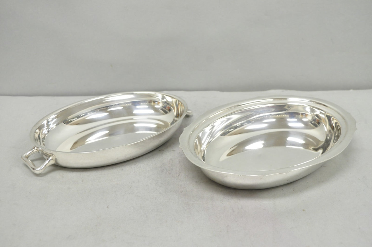 Vintage Towle 4046 Silver Plated Oval Covered Vegetable Serving Dish Platter