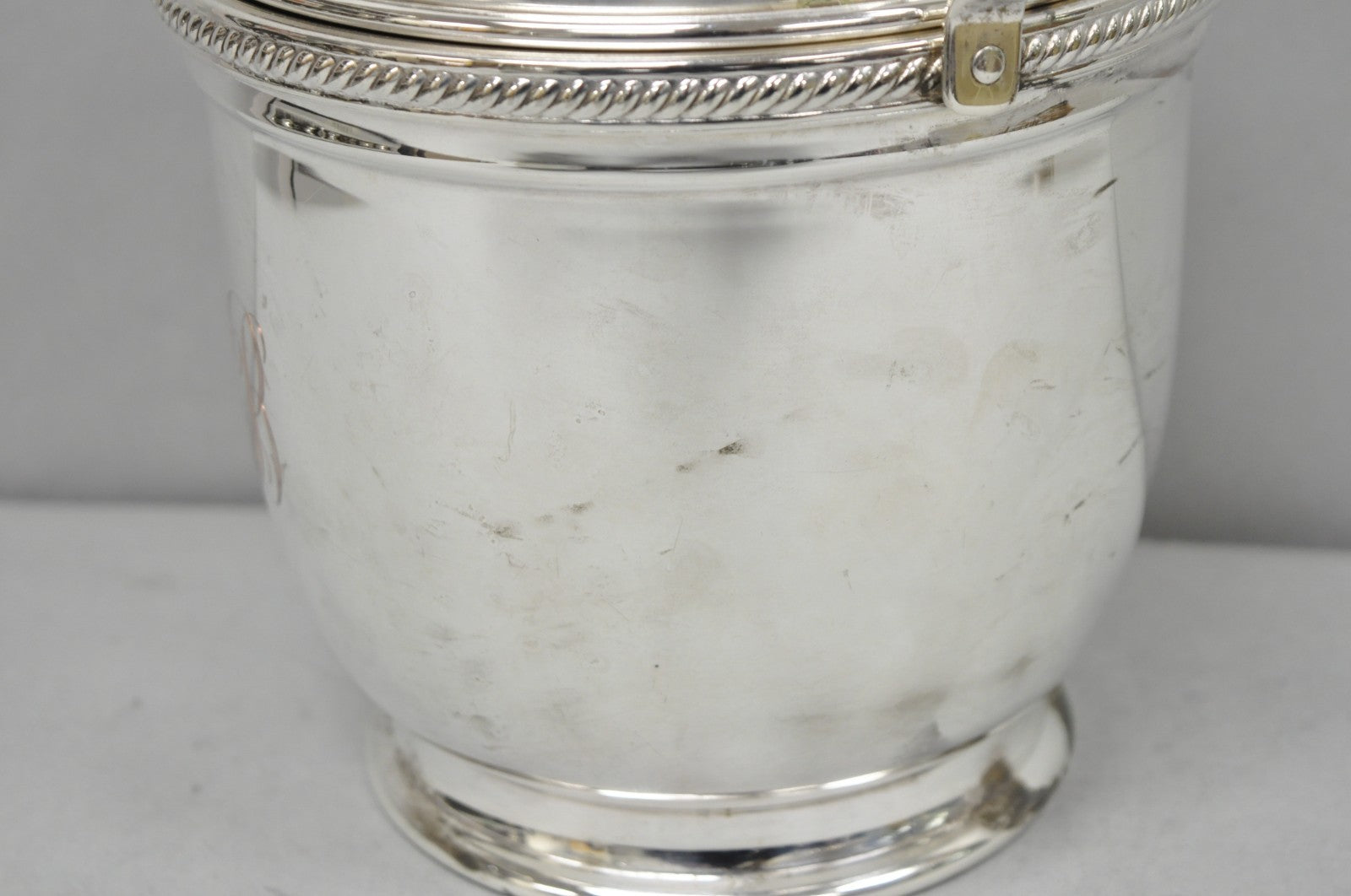 Vintage Victorian Silver Plated Reticulating Hinge Ice Bucket w/ "B" Monogram