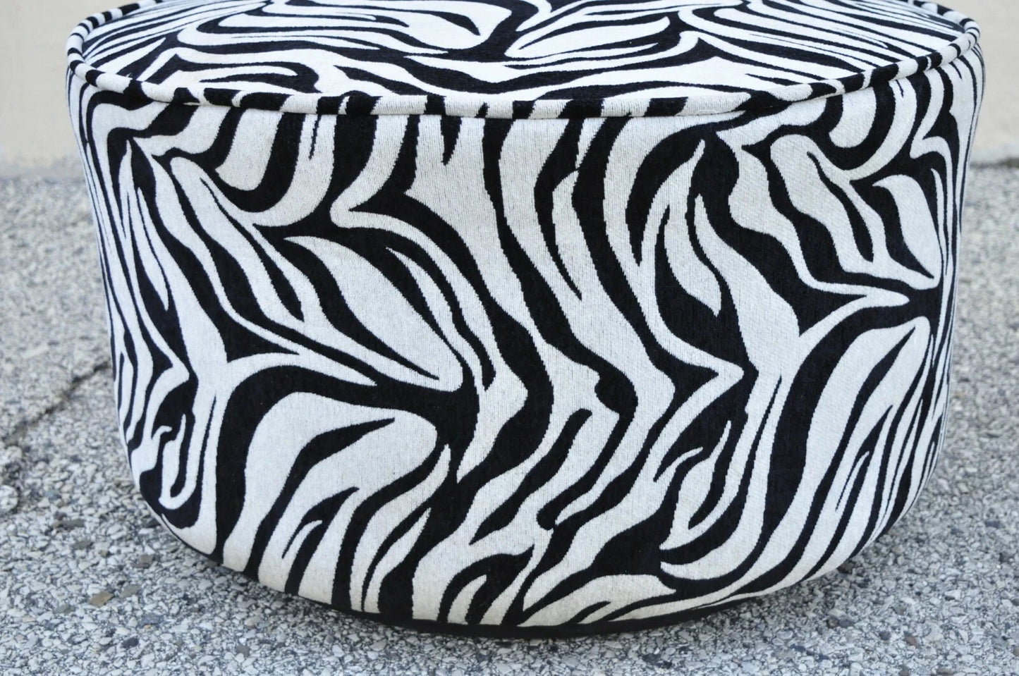 Contemporary Modern Zebra Print Upholstered Round Swivel Club Lounge Chair