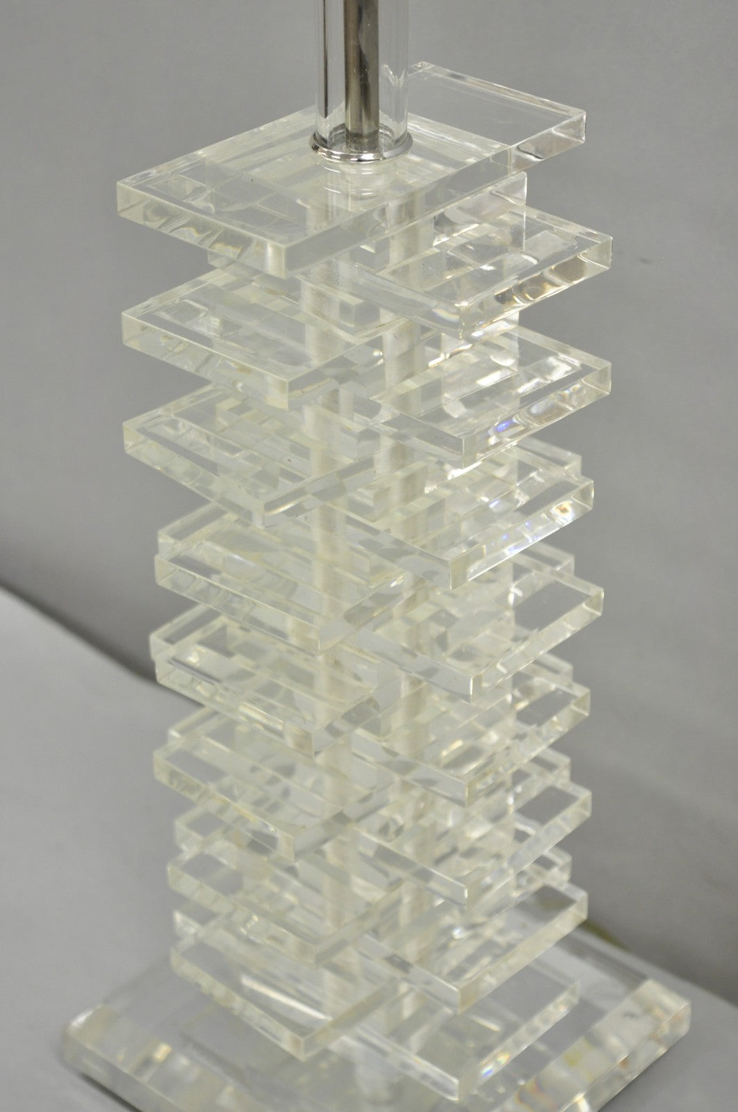 Vintage Mid Century Modern Lucite Acrylic Stacked Skyscraper Table Lamp