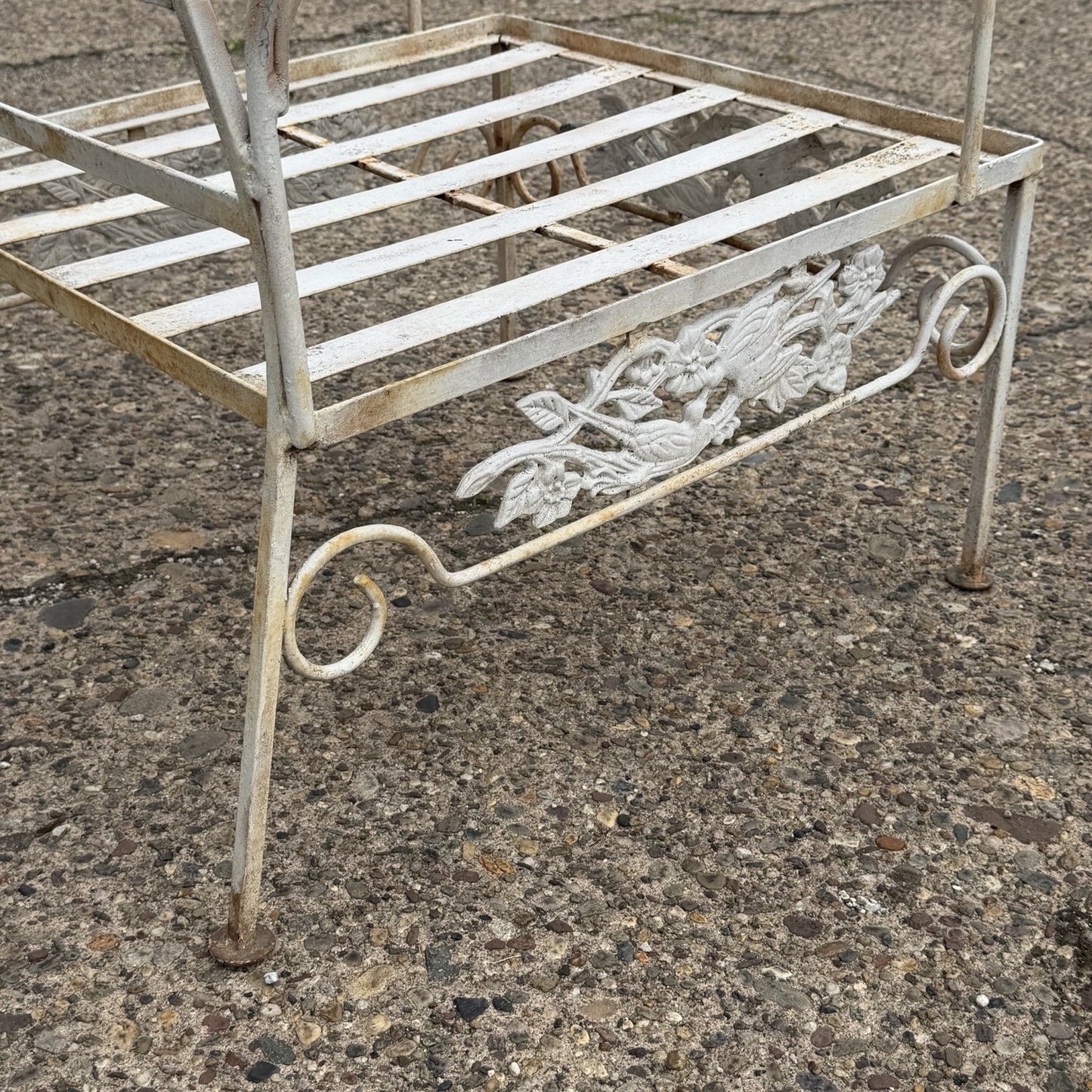Vintage Russell Woodard "Kissing Birds" Wrought Iron Patio Lounge Chair - Pair