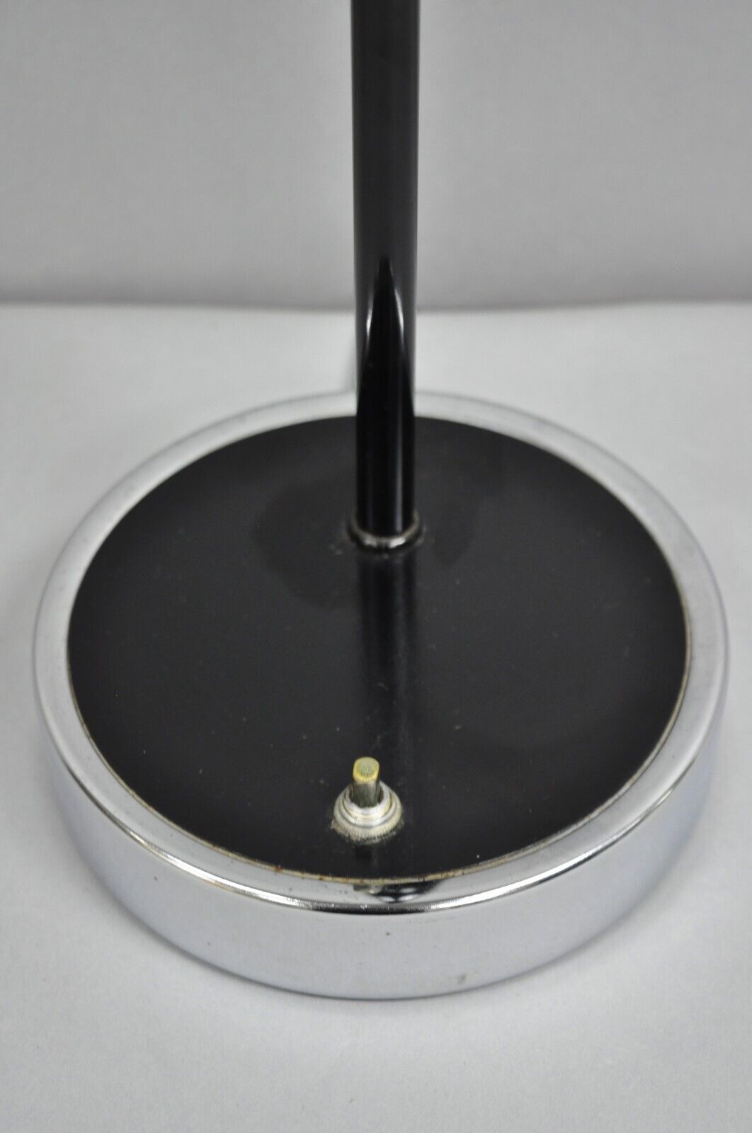 Vintage Mid Century Modern Black Arc Chrome Metal Table Desk Lamp