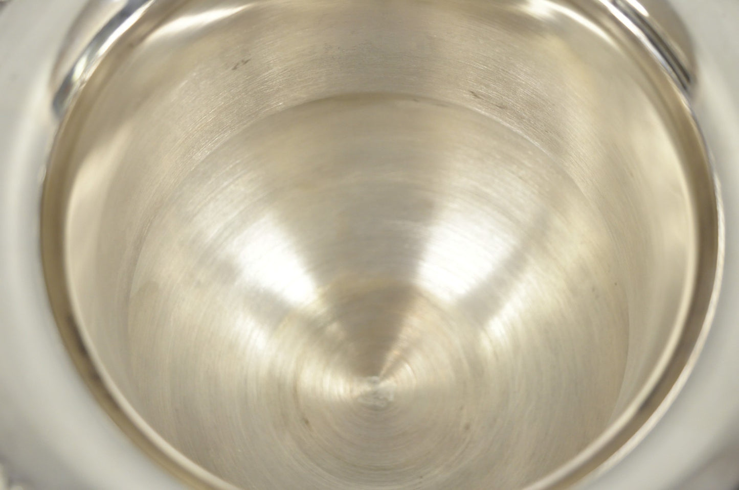 Vintage Oneida Silver Plated Trophy Cup Urn Champagne Wine Chiller Ice Bucket