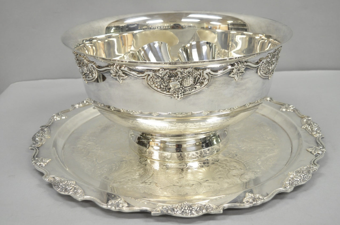 Vintage Wallace Harvest Silver Plated Grapevine Punch Bowl Set w/ 12 Cups & Tray