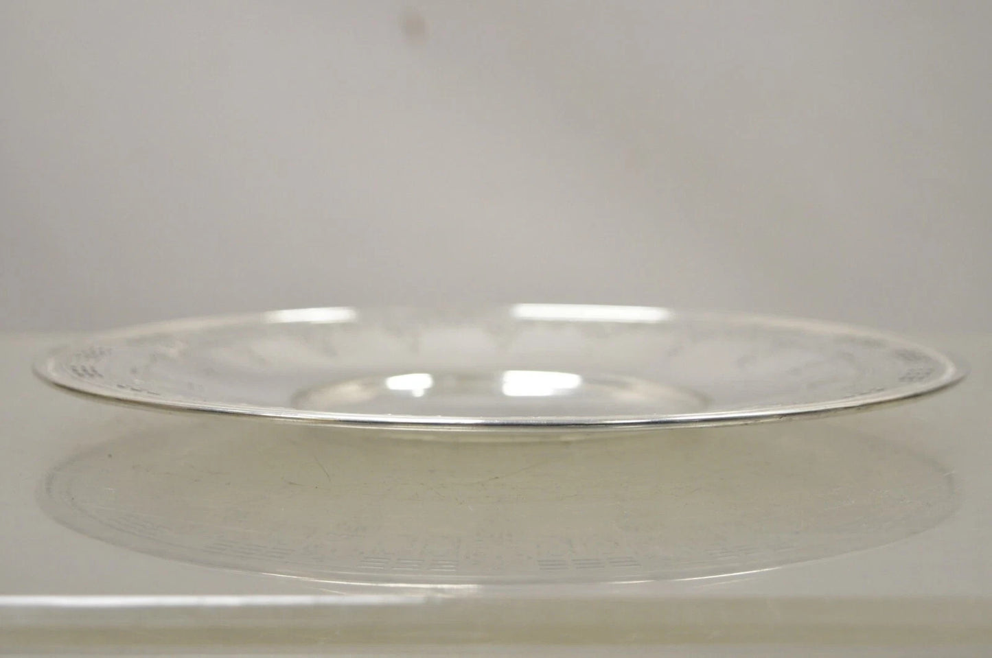 Antique Wallingford Silver Plated Victorian 10" Round Decorated Dish Platter