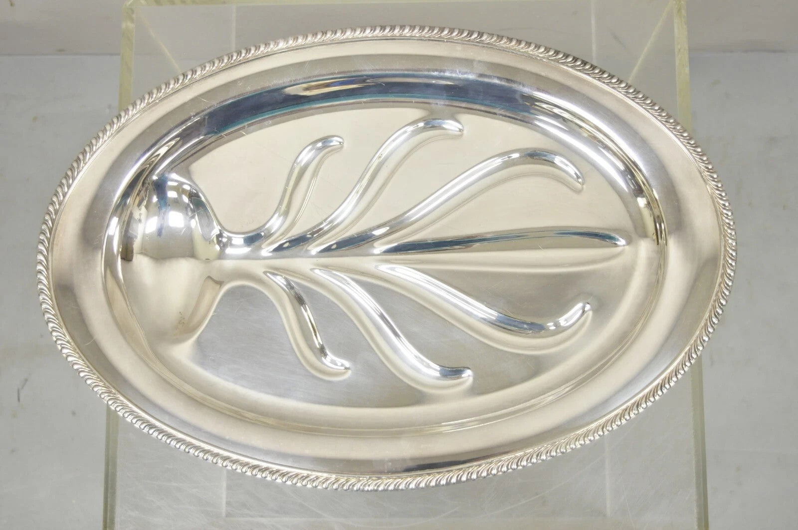 Vintage  WM Rogers Regency Style Silver Plated 18" Oval Footed Meat Tray Platter