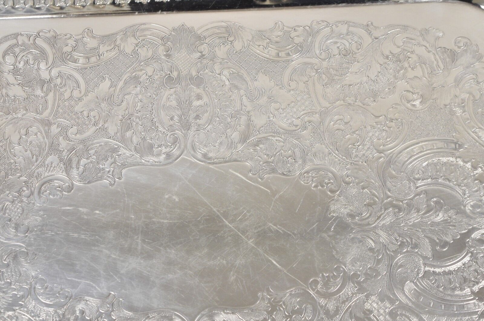Antique Old English Repro 6589 Silver Plated Grapevine Serving Platter Tray