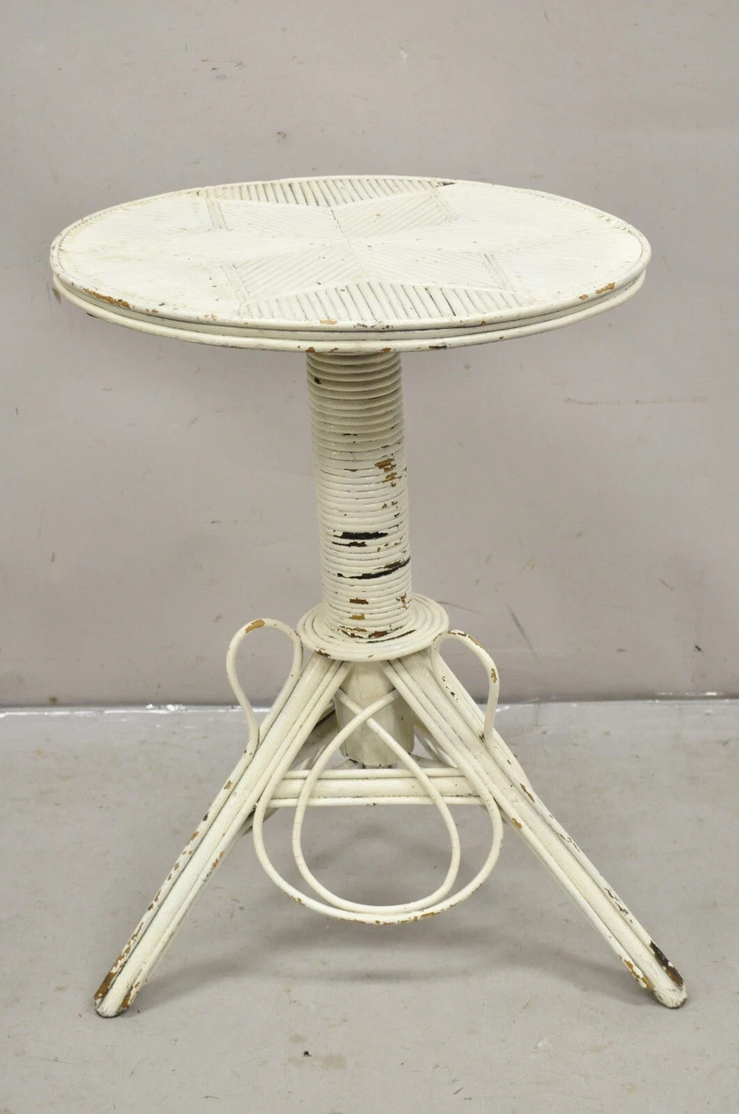 Antique Victorian Arts & Crafts Bentwood Wicker Rattan White Accent Side Table