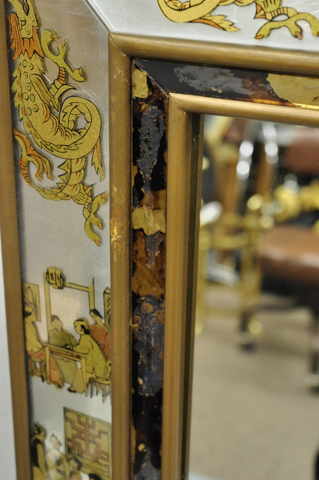 Vintage Chinoiserie Figural Eglomise Reverse Painted Oriental Wall Mirror