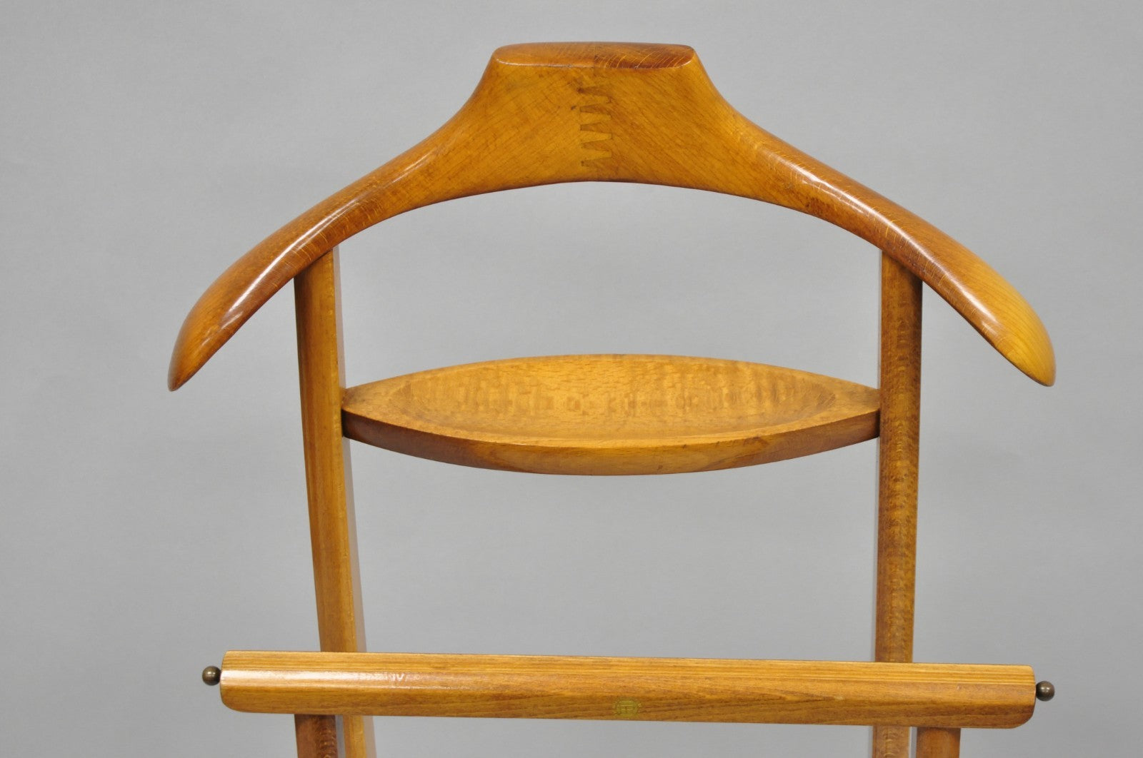 Vintage Fratelli Reguitti Italian Beech Wood 2 Tier Gentleman's Clothing Valet