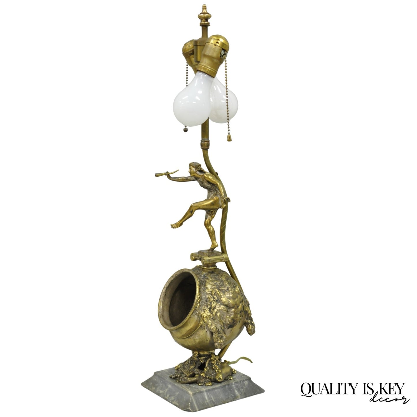 Antique French Renaissance Bronze Figural Game Hunting Lion Desk Table Lamp