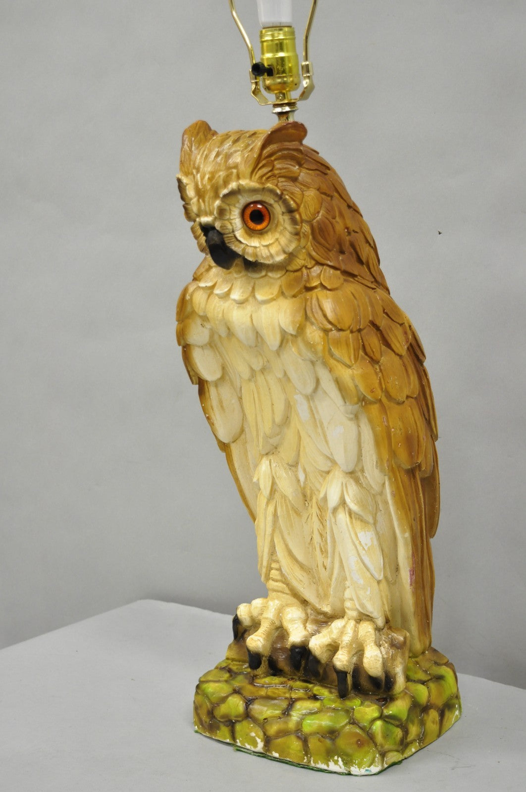 Vintage Mid Century Modern Large Chalkware Painted Owl Sculpture Table Lamp