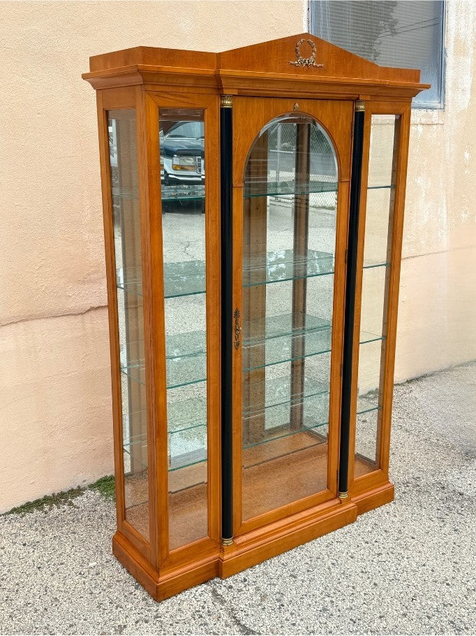 Thomasville Grand Classics Neoclassical Cherry Biedermeier Curio China Cabinet A