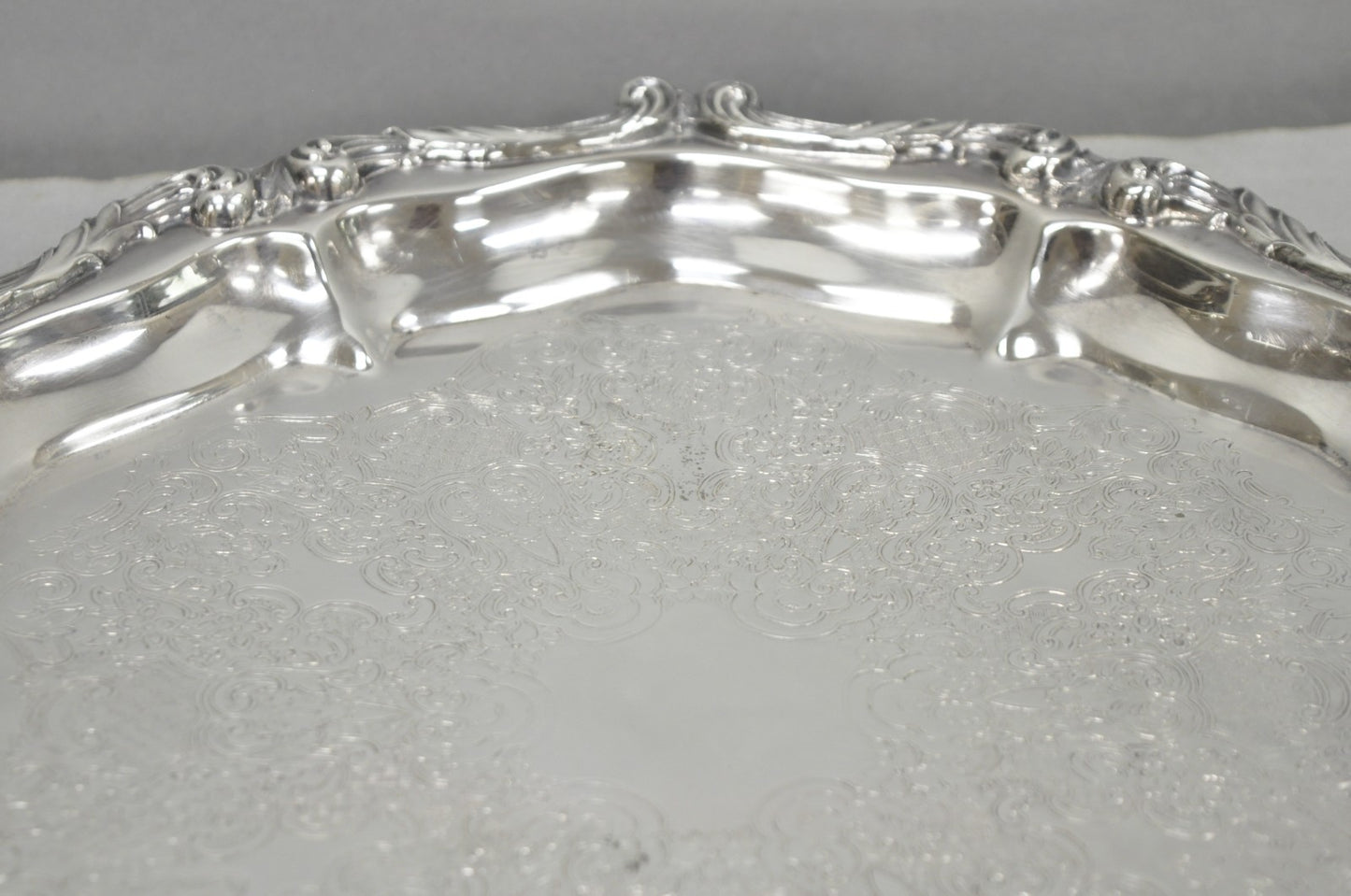 "La Reine" by Wallace Round Scalloped Footed Silver Plated Serving Platter Tray
