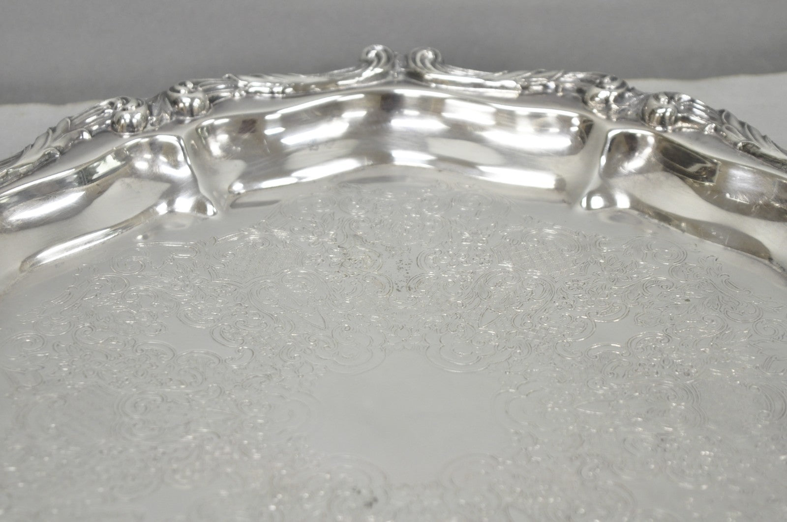 "La Reine" by Wallace Round Scalloped Footed Silver Plated Serving Platter Tray
