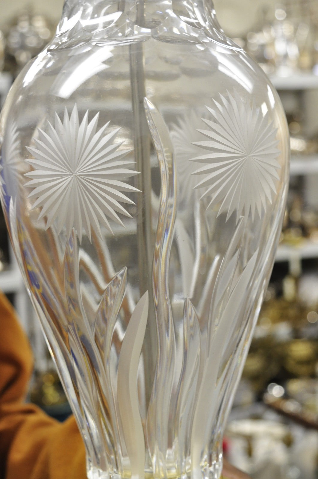 Vintage French Style Cut Crystal Glass Etched "Tulip Flower" Brass Table Lamp