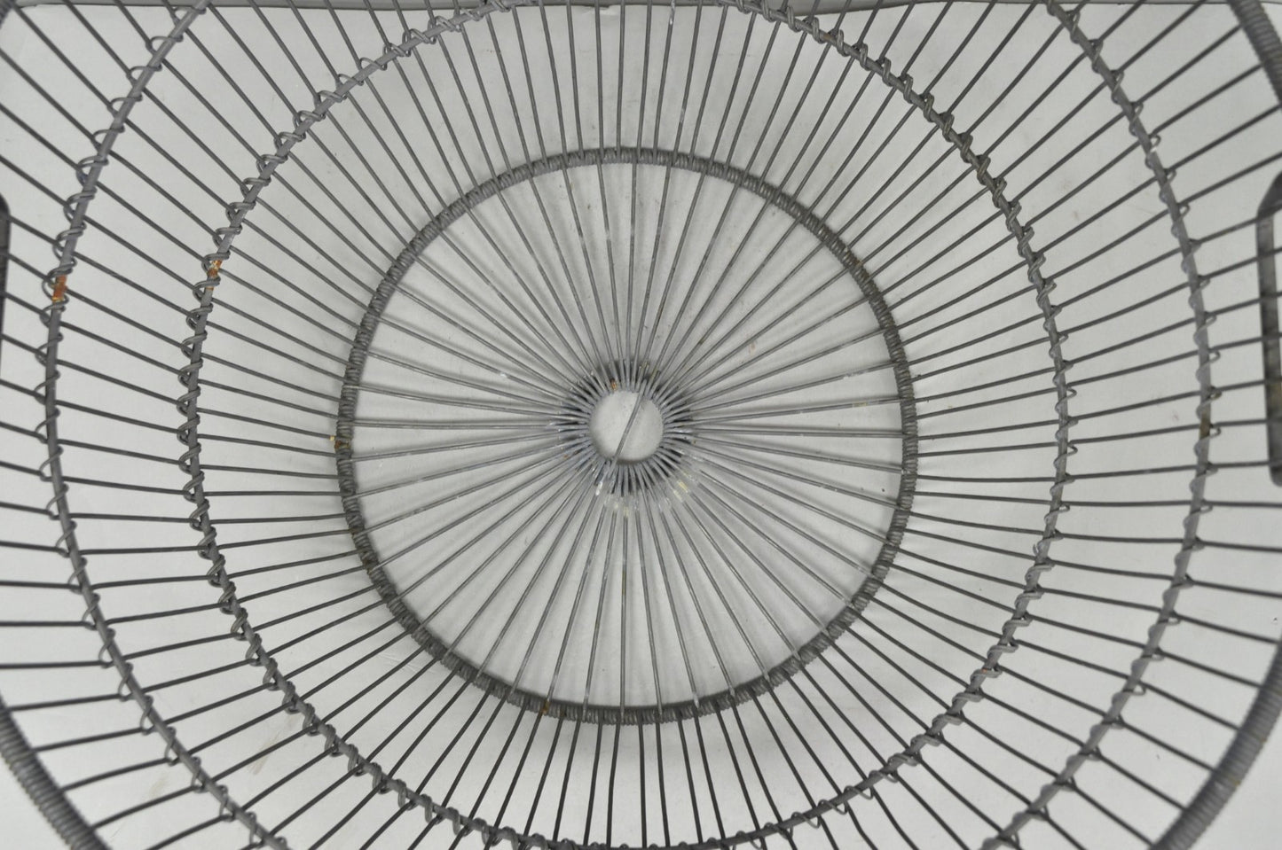 Vintage Industrial Modern Large 24" Metal Wire Oyster Clam Throw Blanket Basket