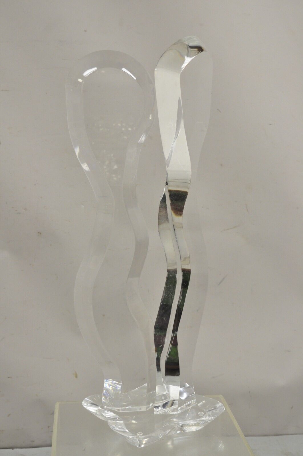 Vintage Van Teal Mid Century Sculptural Lucite Acrylic People Couple Sculpture