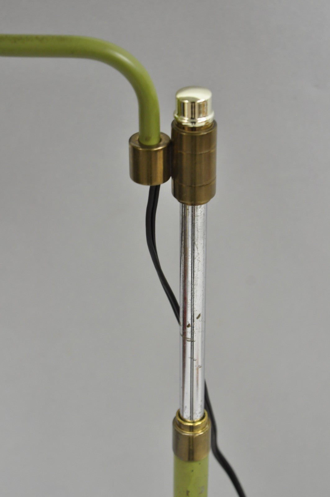 Vintage Mid Century Modern Avocado Green Adjustable Flying Saucer Floor Lamp