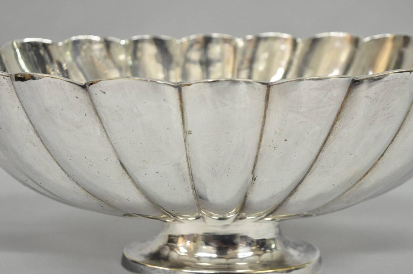Vintage Italian Regency Silver Plated Figural Double Swan Bird Oval Fruit Bowl