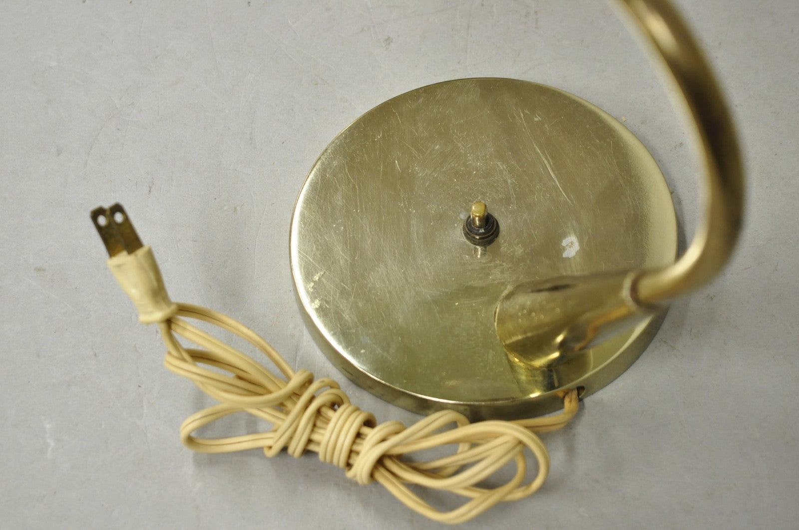 Vintage Mid Century Modern Italian Laurel Maurizio Tempestini Brass Desk Lamp