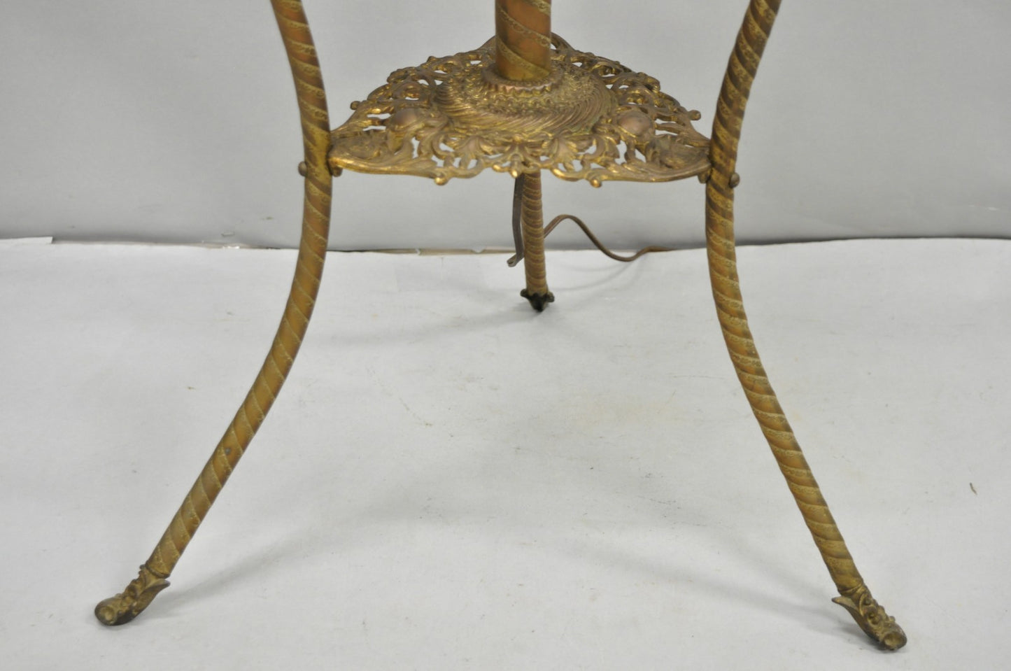 Antique Victorian Ornate Brass Converted Oil Lamp Piano Parlor Table Floor Lamp