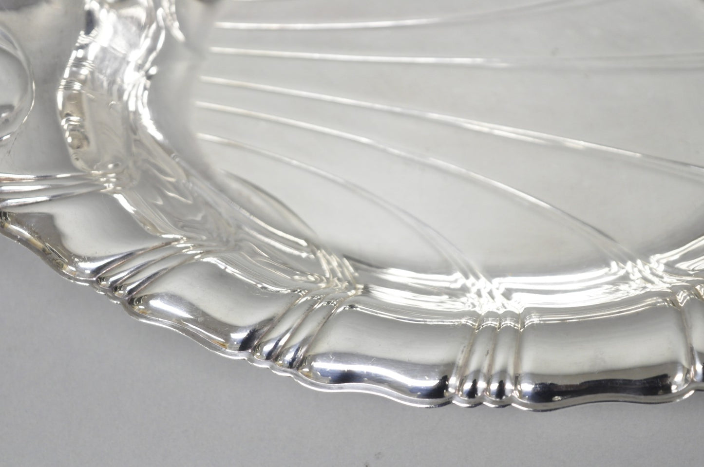 Vintage Rogers Bros "Neptune" 9312 Silver Plated Clam Shell Candy Dish Bowl