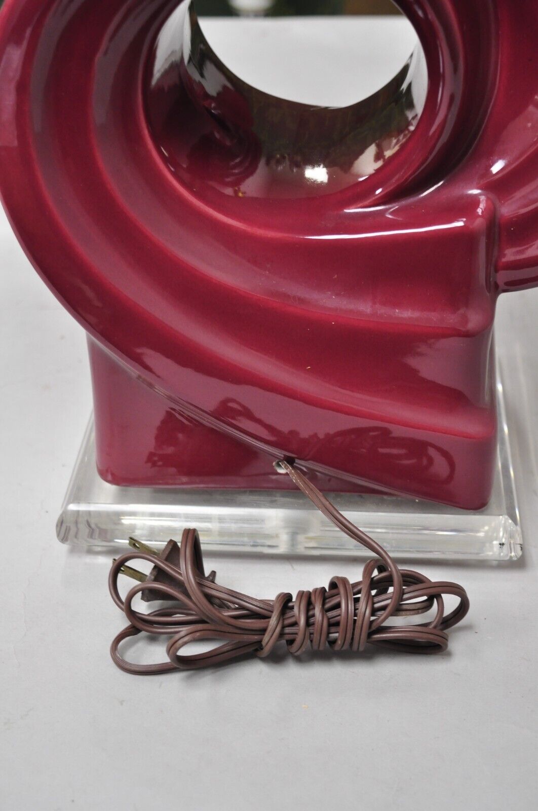 Vintage Postmodern Cranberry Red Sculptural Snail Scroll Ceramic Table Lamp Pair