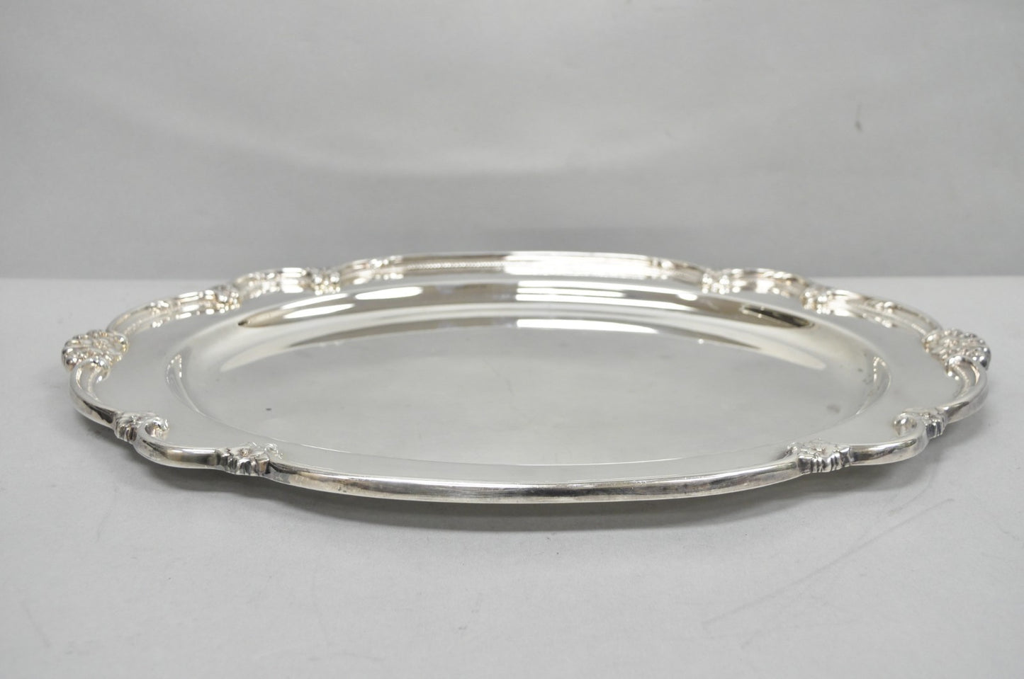 Vintage 1847 Rogers Bros "Remembrance" Oval Silver Plated Serving Platter Tray