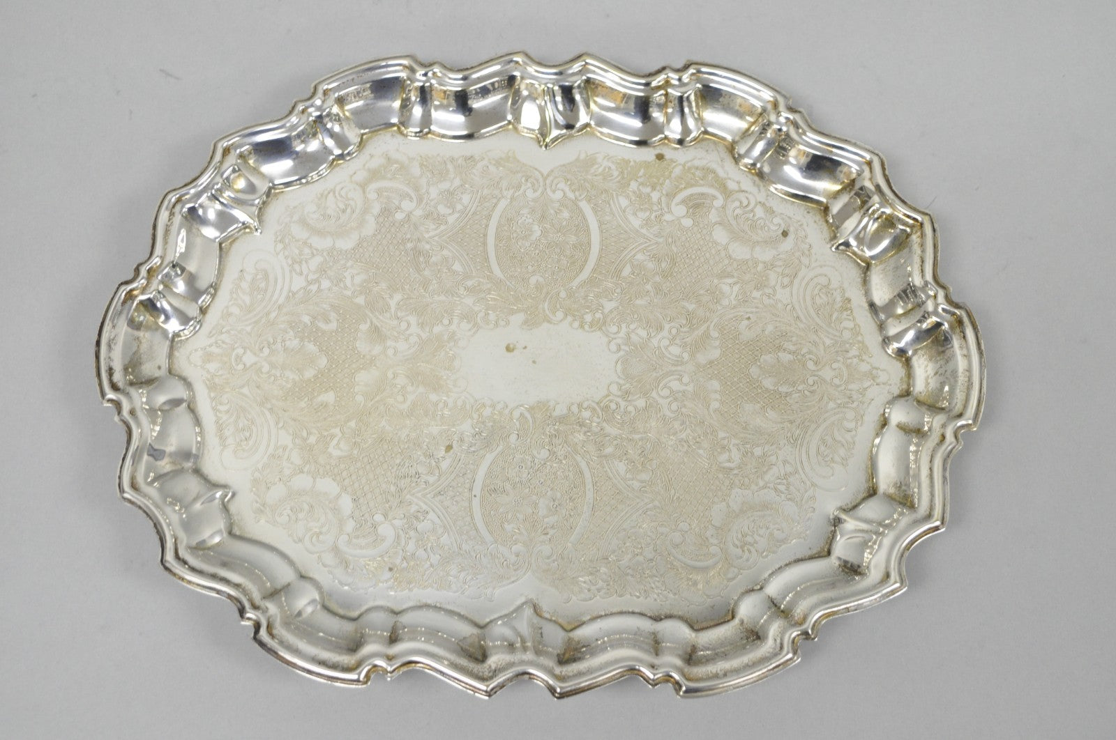 Vintage Kent Silversmiths Scalloped Silver Plated Serving Tray Trinket Dish