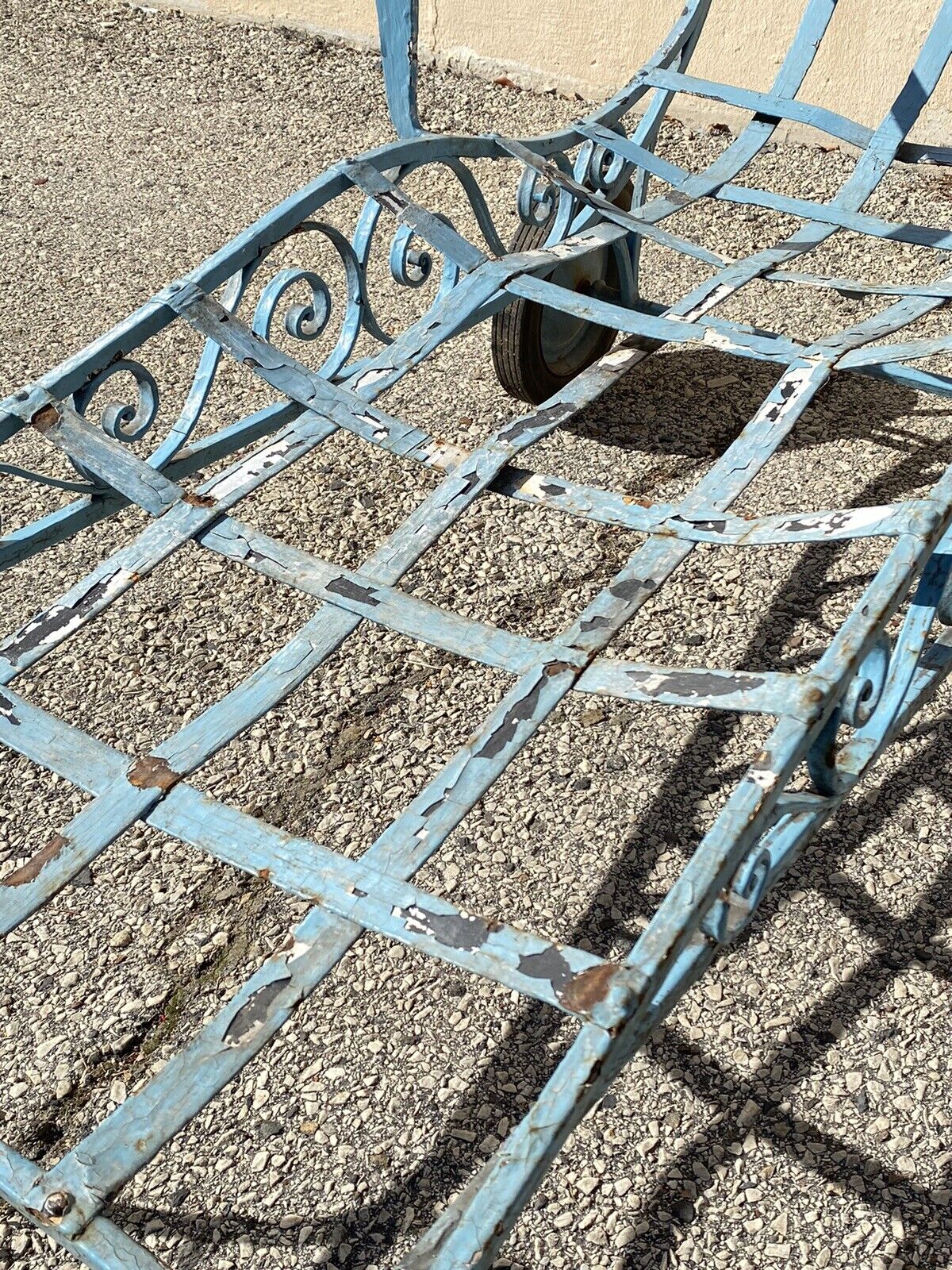 Vintage Salterini Art Nouveau Scrolling Wrought Iron Garden Patio Chaise Lounge