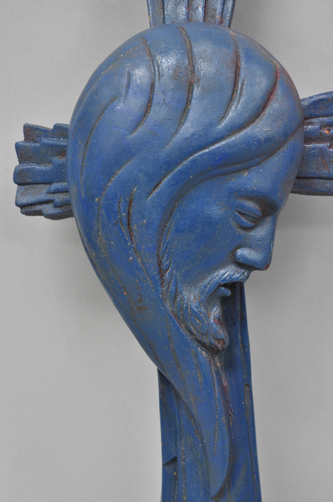 Vintage Religious Jesus Sculpted Resin Blue Mid Century Wall Crucifix Cross