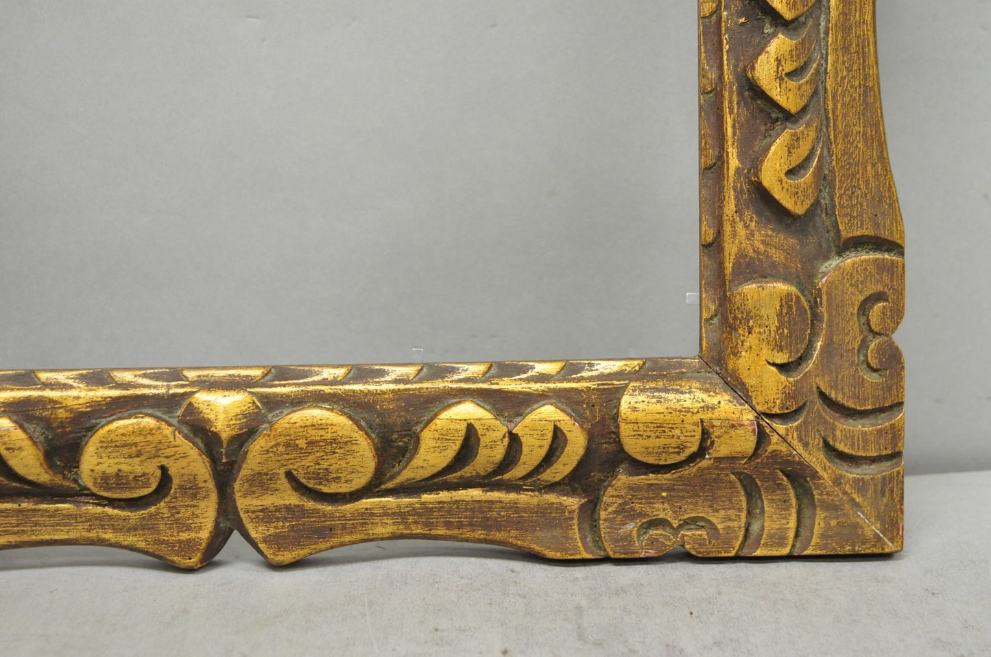 Vintage Italian Hollywood Regency Gold Gilt Wood Art Picture Frame 18.25 x 15.5