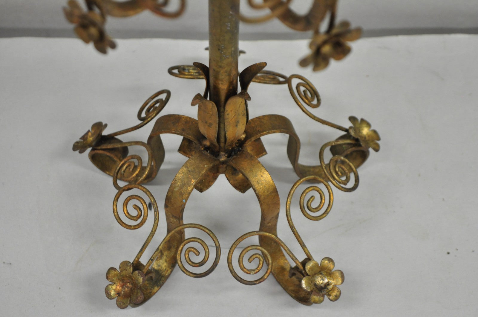 Vintage Italian Hollywood Regency Gold Gilt Iron Scrolling 6 Arm Candelabra