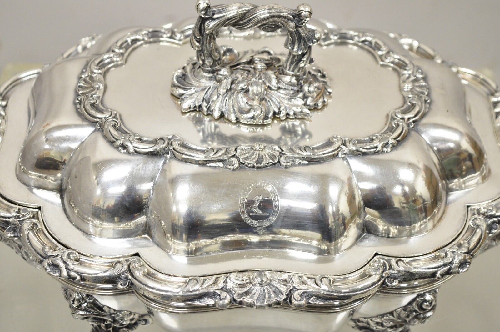 Georgian English Sheffield Ornate Scalloped Lidded Serving Dish Food Warmer