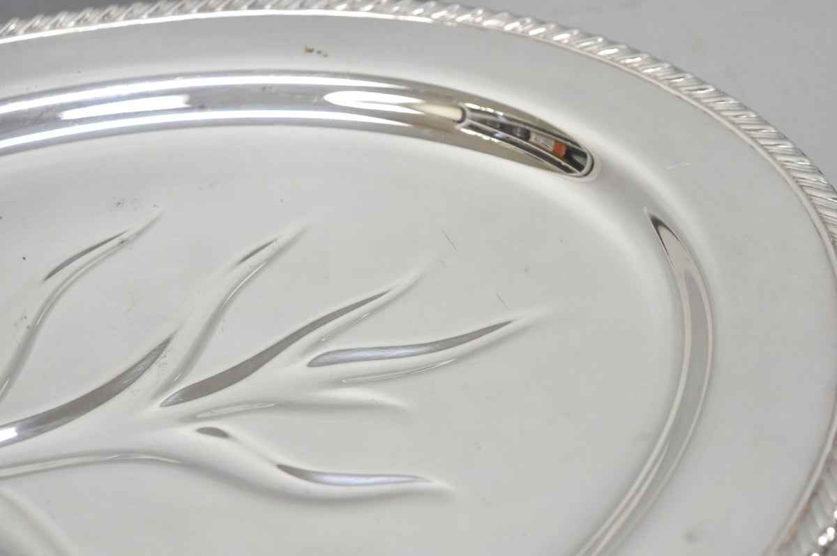 Vintage W.M. Rogers 810 Regency Silver Plated Oval Meat Cutlery Serving Platter
