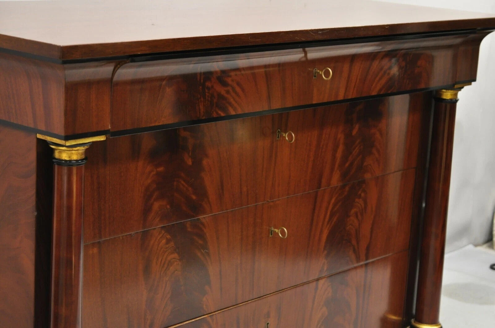 Villa Garnelo French Empire Style Crotch Mahogany 4 Drawer Commode Dresser Chest