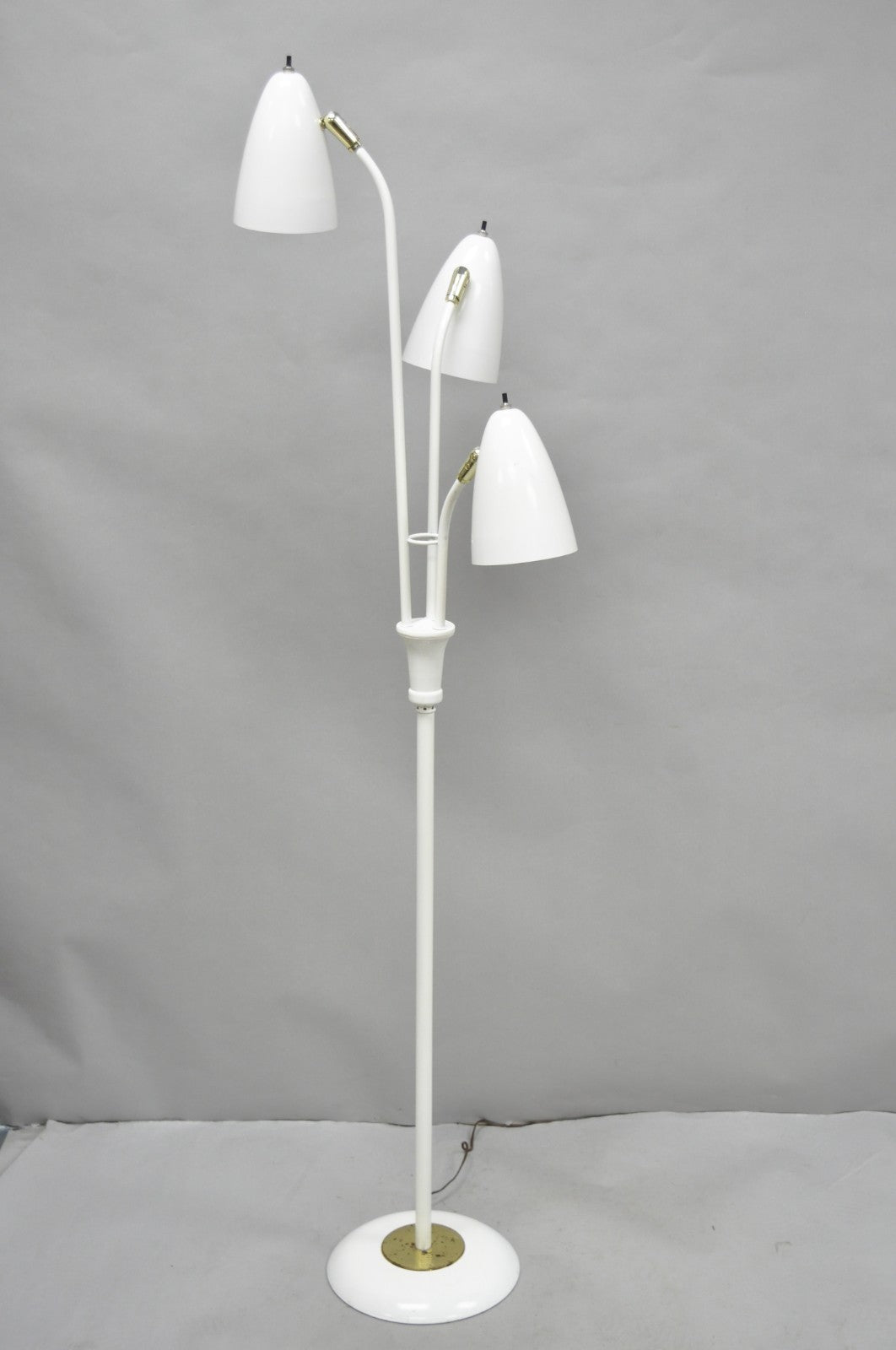 Gerald Thurston for Lightolier Mid Century Modern White Metal Pole Floor Lamp