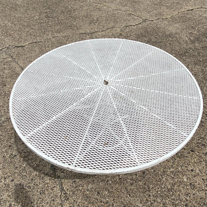 Vintage Russell Woodard Sculptura 53" Round Wrought Iron Patio Dining Table