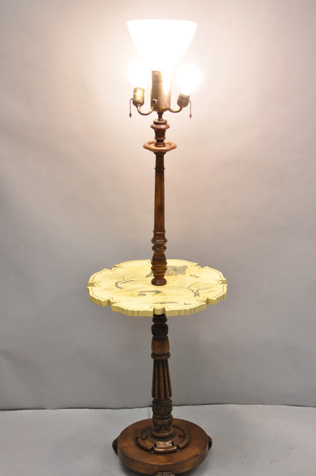 Vintage Chinoiserie English Regency Style Carved Wood Side Table Floor Lamp