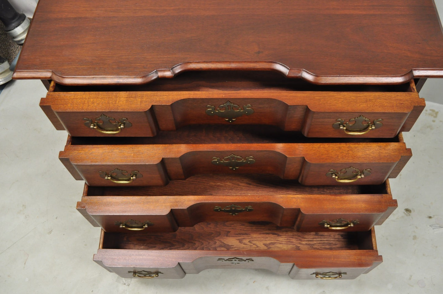 Vintage Chippendale Style Solid Mahogany Block Front Bachelor Chest of Drawers