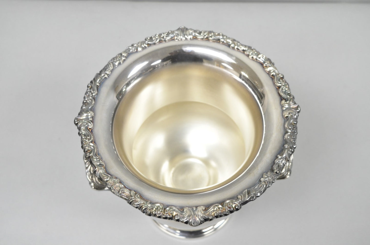 Vintage Sheridan Silver Plated Trophy Cup Urn Champagne Chiller Ice Bucket