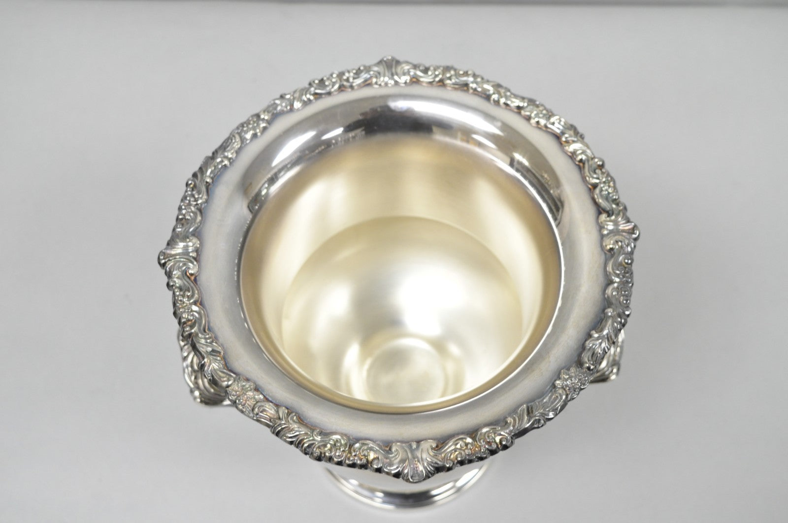 Vintage Sheridan Silver Plated Trophy Cup Urn Champagne Chiller Ice Bucket