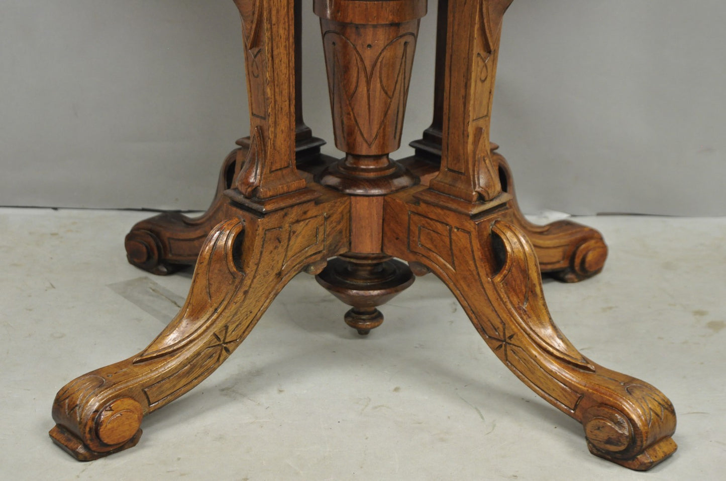 Antique Eastlake Victorian Carved Walnut Marble Top Parlor Lamp Side Table