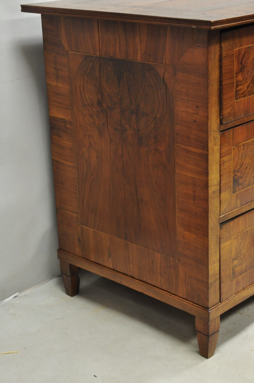 Antique Italian Biedermeier Burr Walnut 3 Drawer Commode Dresser Chest of Drawer