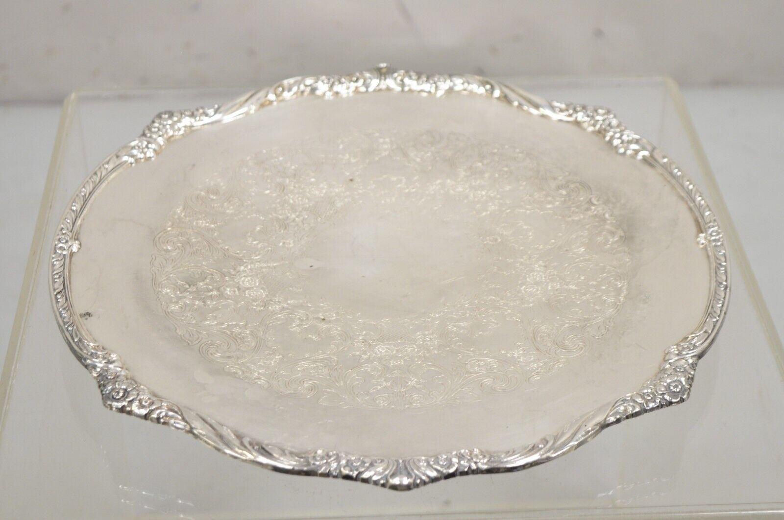 Vintage Heritage 1847 Rogers Bros. 9426 Round Silver Plated Platter Tray