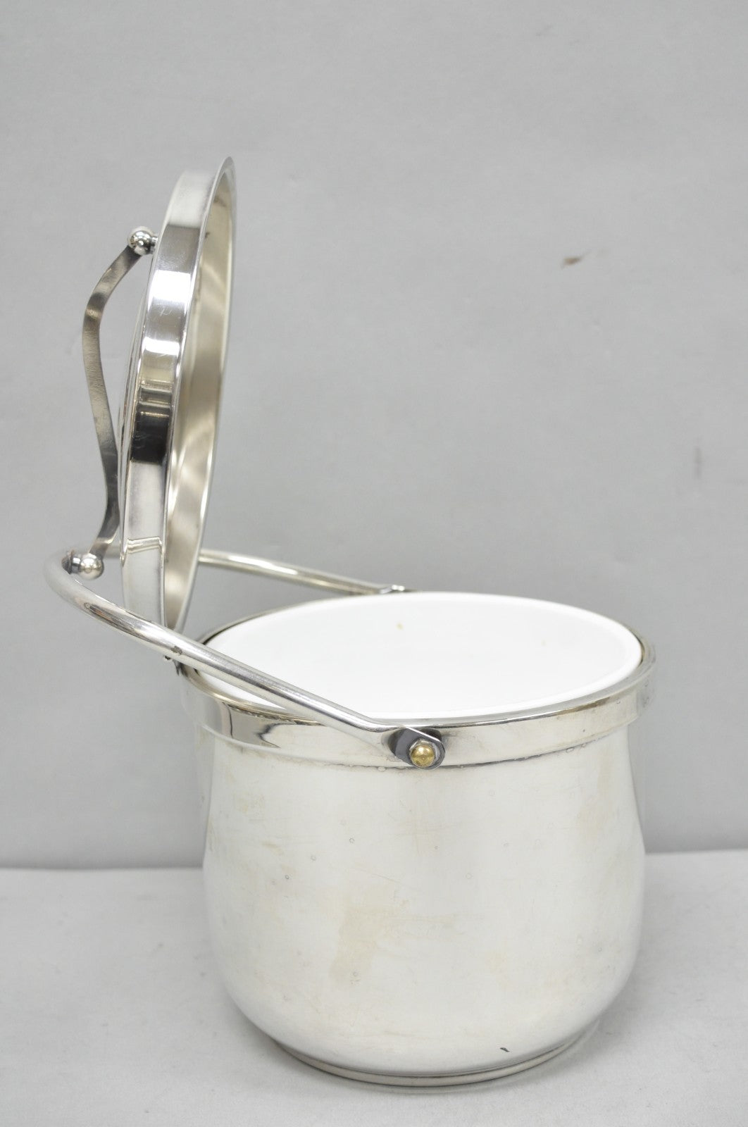 Gorham YC141 Mid Century Modern Silver Plated Reticulating Hinge Ice Bucket