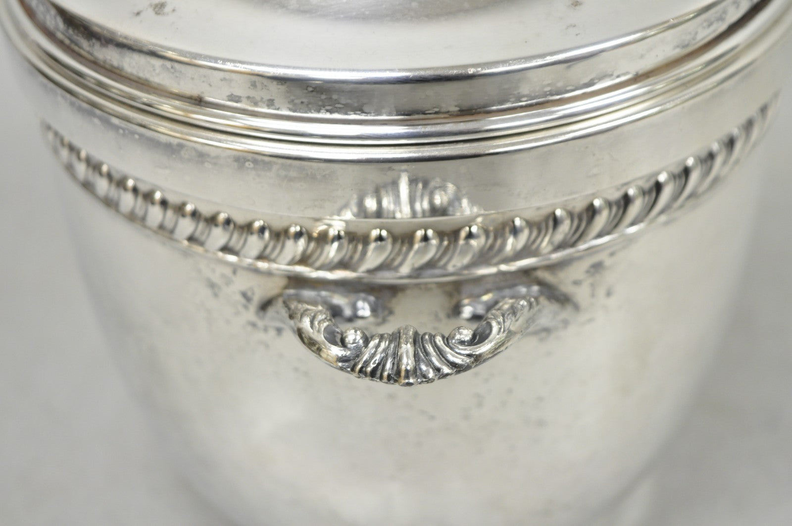 Vintage Sheffield Victorian Silver Plated Glass Lined Bar Ice Bucket w/ Lid