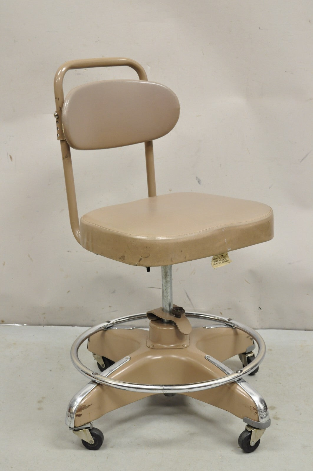 Vintage Cosco Globe Wernicke Art Deo Propeller Base Tanker Office Desk Chair