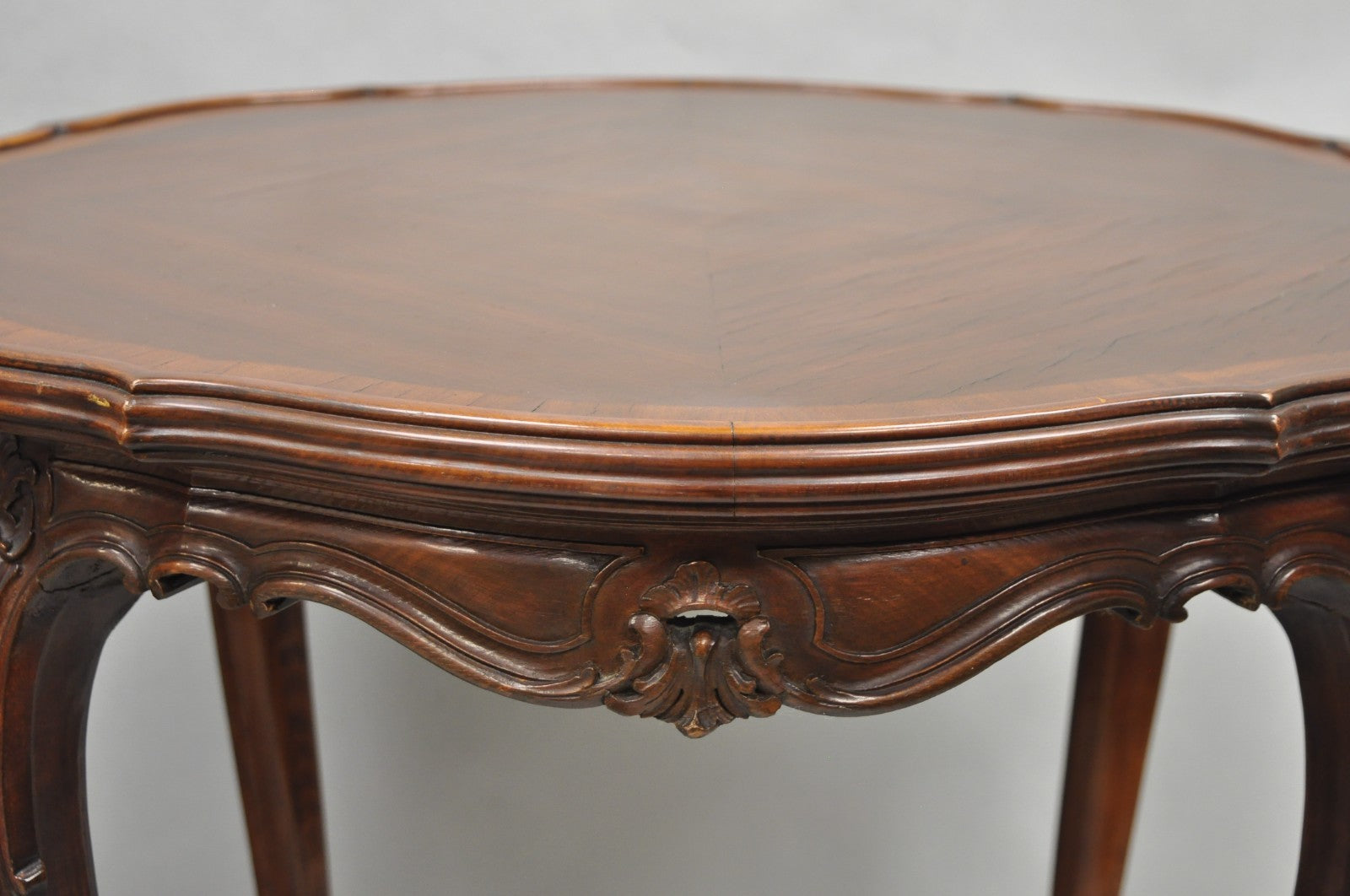 Antique French Louis XV Style Walnut Round Turtle Top Occasional Side Table Pair